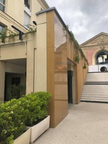 Rénovation de la place des manèges à Versailles